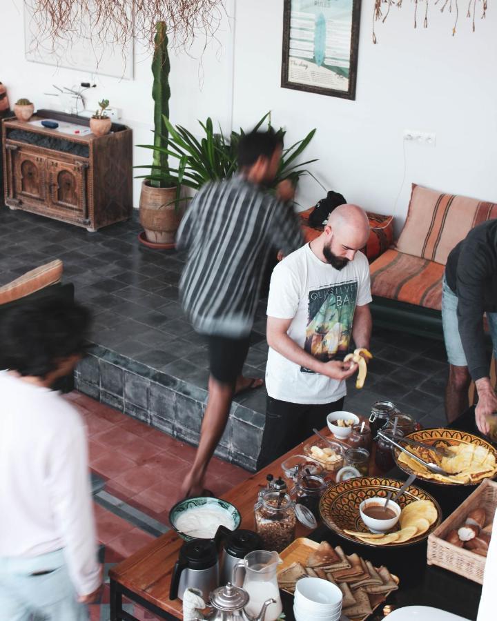 Hashpoint Surf Camp Pansiyon Taghazout Dış mekan fotoğraf