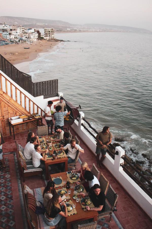 Hashpoint Surf Camp Pansiyon Taghazout Dış mekan fotoğraf