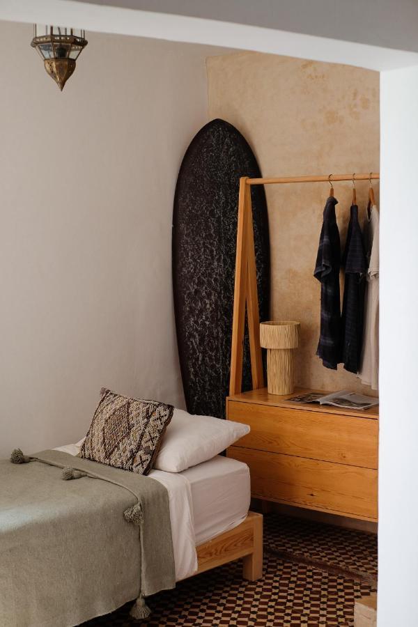 Hashpoint Surf Camp Pansiyon Taghazout Dış mekan fotoğraf