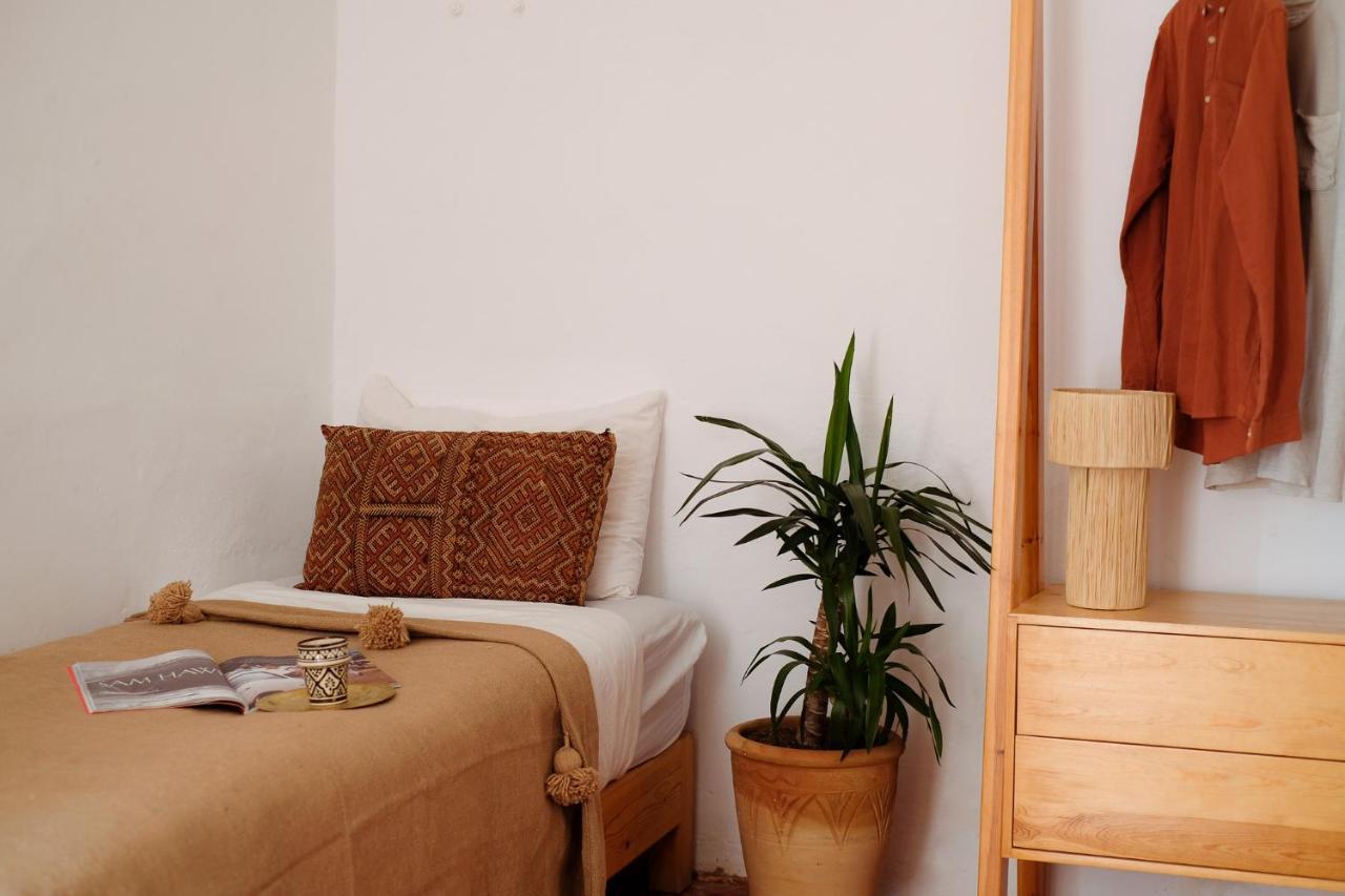 Hashpoint Surf Camp Pansiyon Taghazout Dış mekan fotoğraf