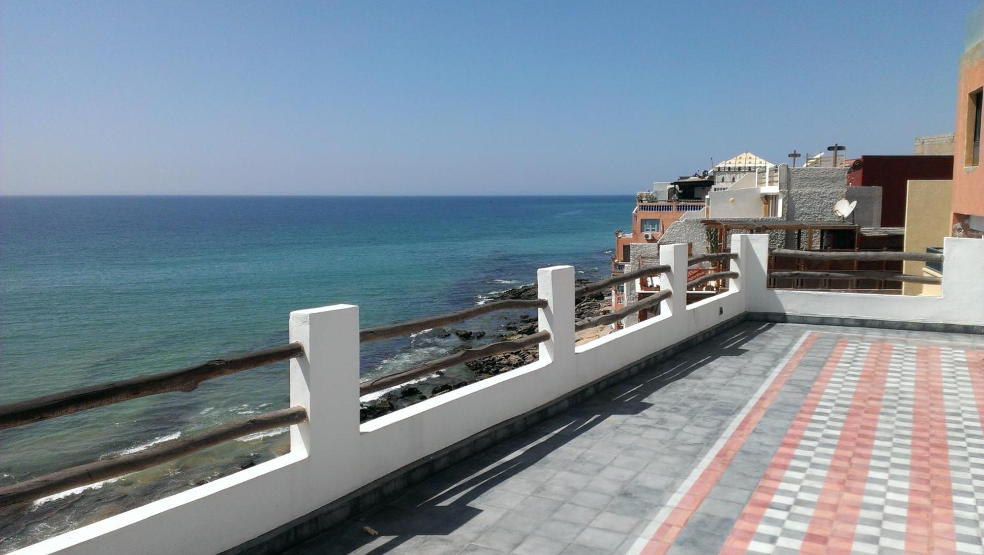 Hashpoint Surf Camp Pansiyon Taghazout Dış mekan fotoğraf