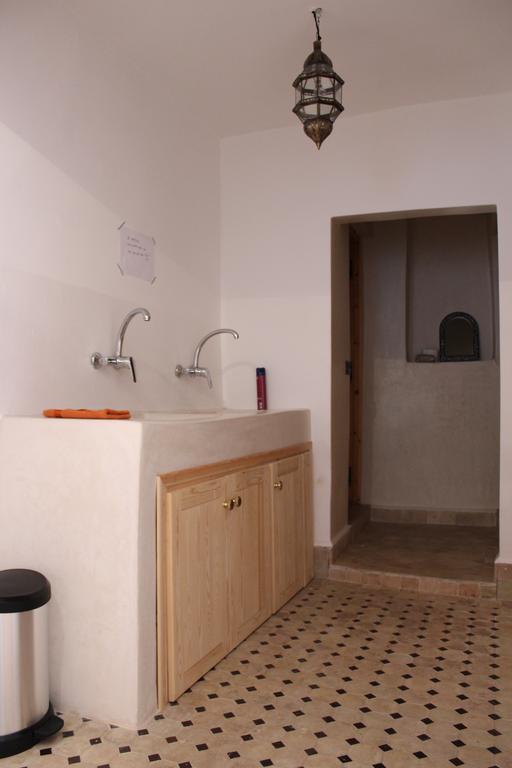 Hashpoint Surf Camp Pansiyon Taghazout Dış mekan fotoğraf